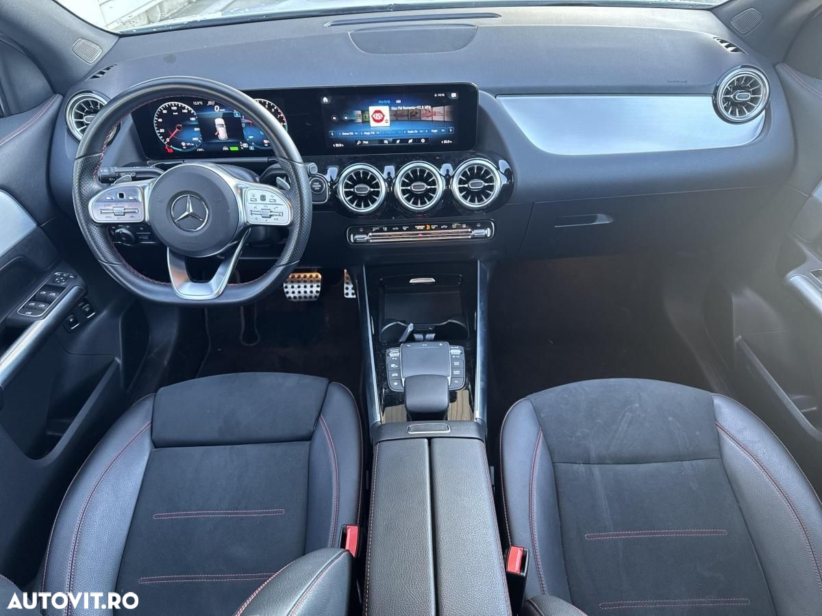 Mercedes-Benz GLA 250 e - 12