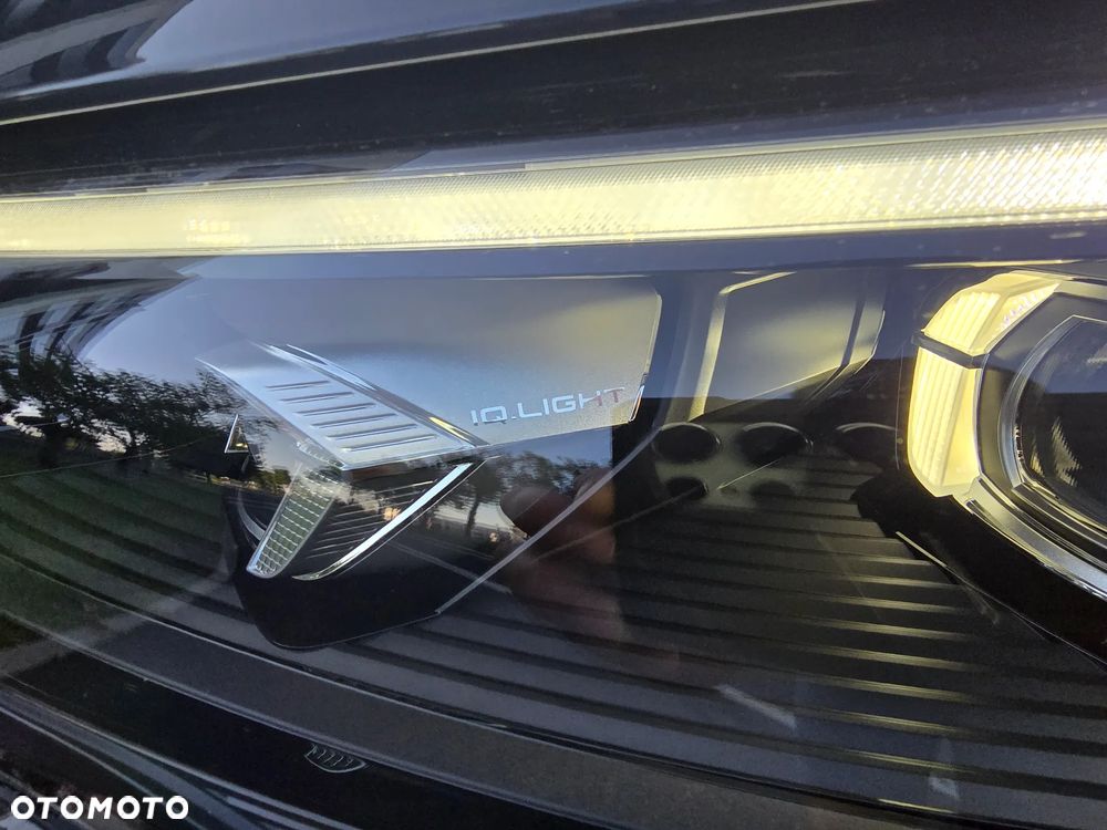 Volkswagen Tiguan - 10