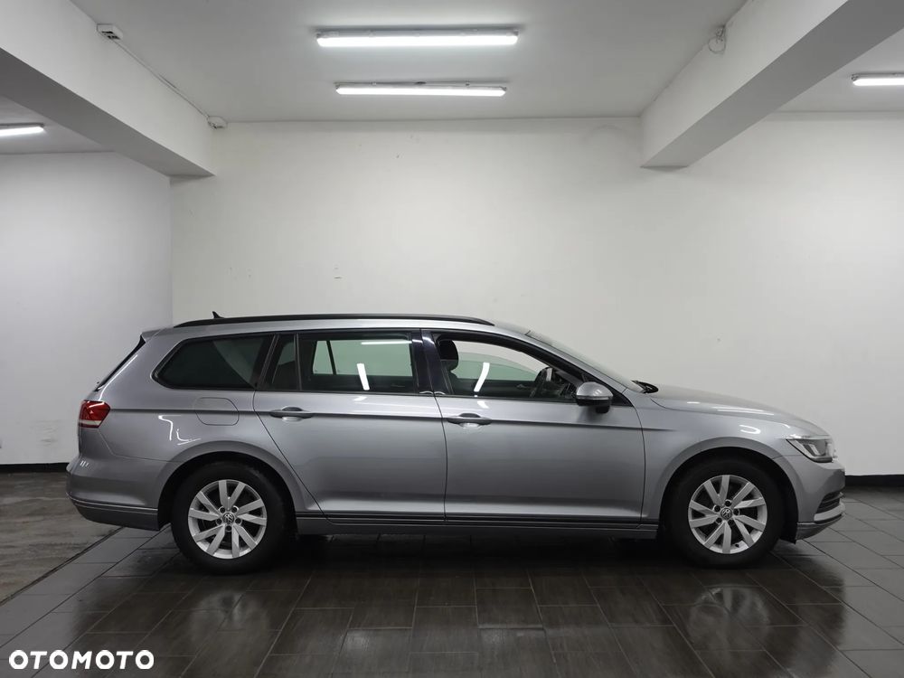 Volkswagen Passat - 9