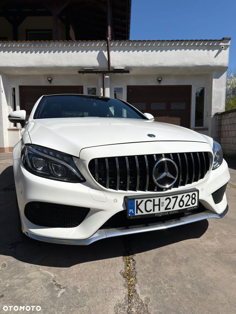 Mercedes-Benz Klasa C 200 4Matic 9G-TRONIC AMG Line - 11