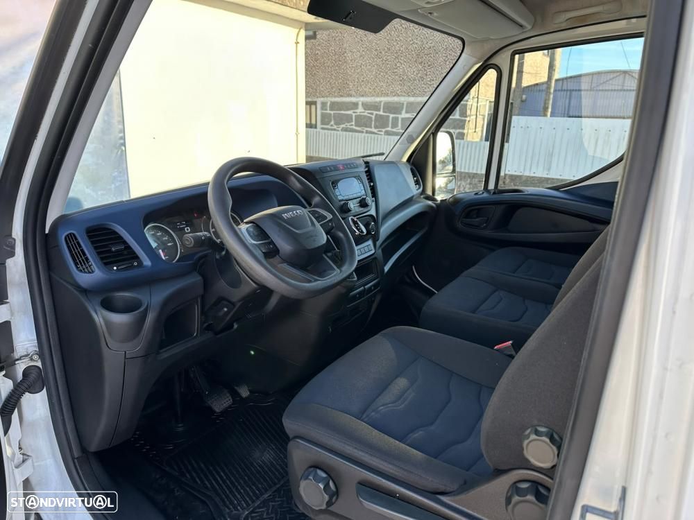 Iveco Daily 35C16 Cx Auto Rodado Duplo IVA Dedutível - 11