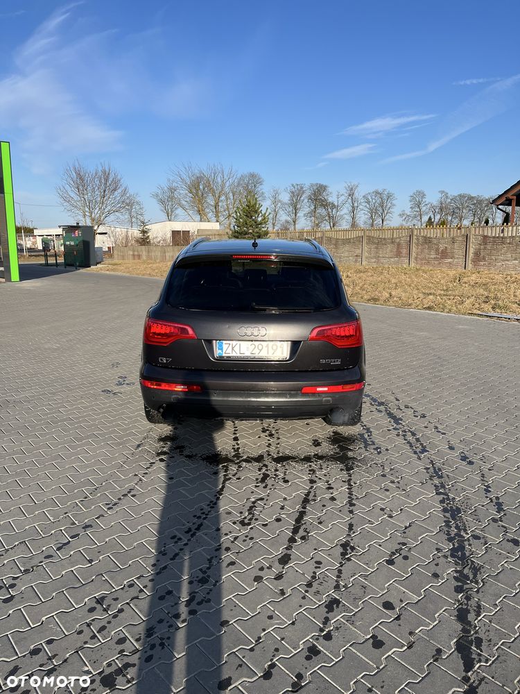 Audi Q7 - 4