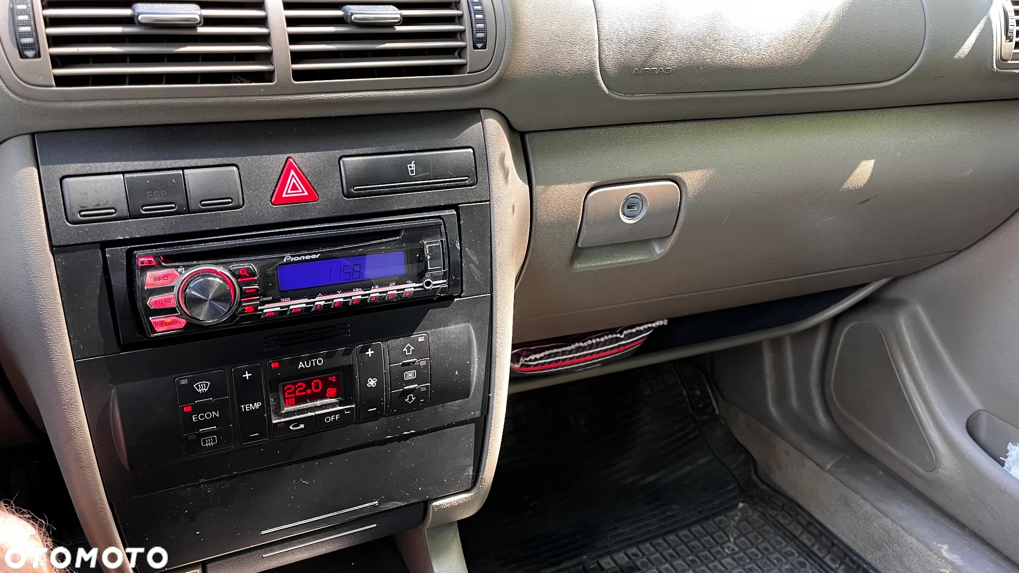 Audi A3 1.6 Ambiente - 11