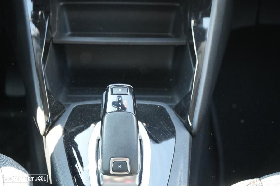 Peugeot 2008 PureTech 130 EAT8 Active Pack - 8