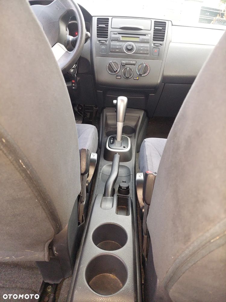Nissan Tiida - 9