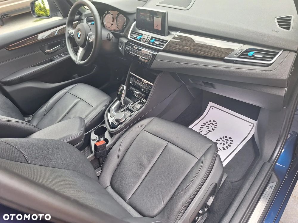 BMW Seria 2 220d Luxury Line - 11