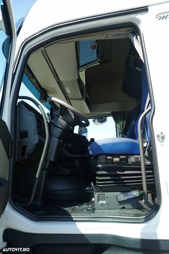 Volvo FH 460 / I-SHIFT / EURO 6 / - 22