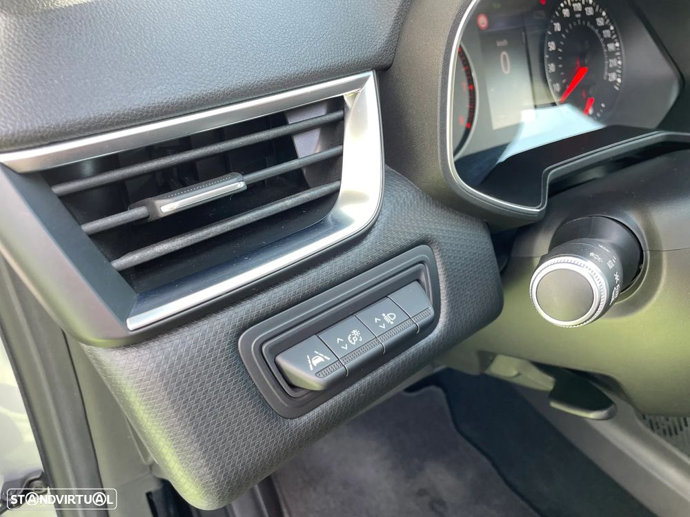 Renault Clio 1.0 TCe Exclusive - 19