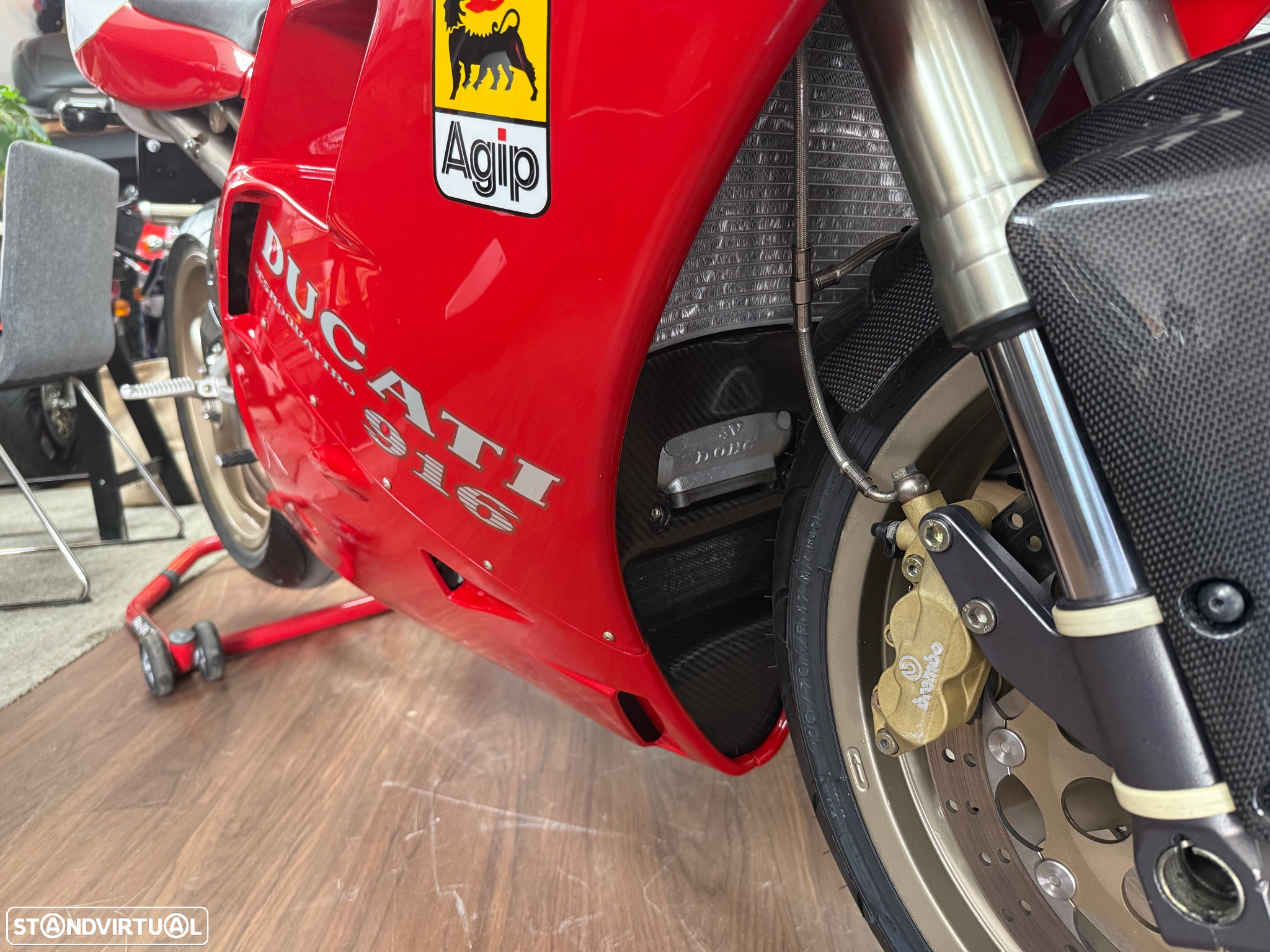 Ducati 916 - 12