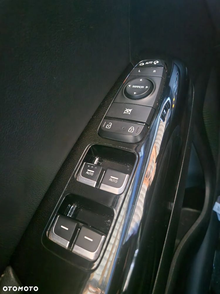 Kia Sportage 1.6 GDI Black Edition 2WD - 18