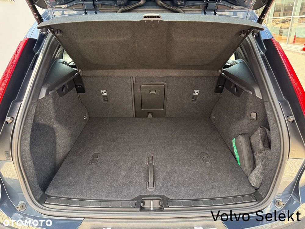 Volvo XC 40 - 30