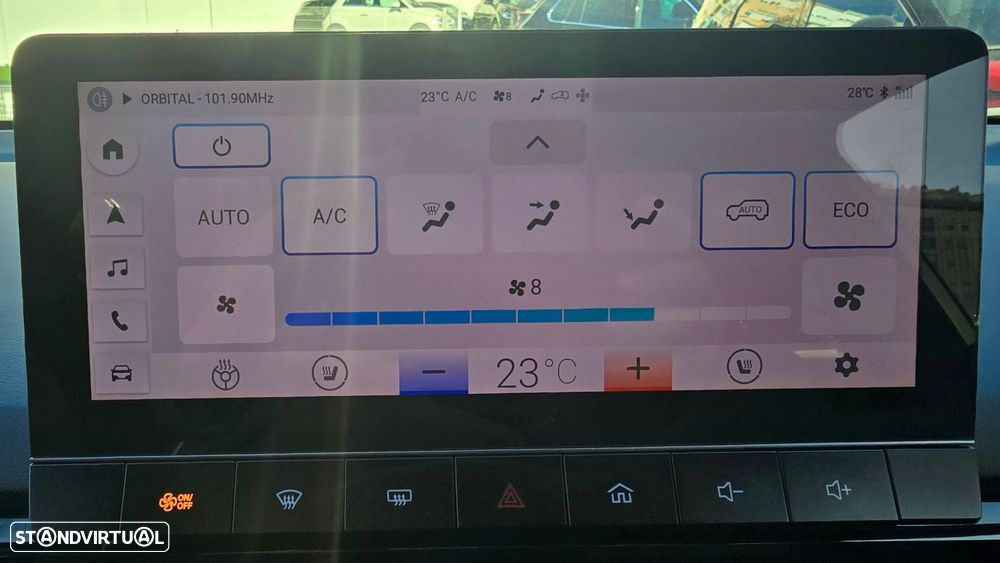 MG MG4 64 kWh Luxury - 34