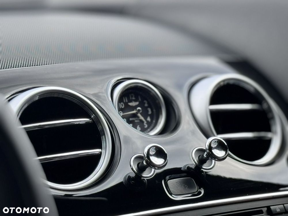 Bentley Continental GT V8 - 35