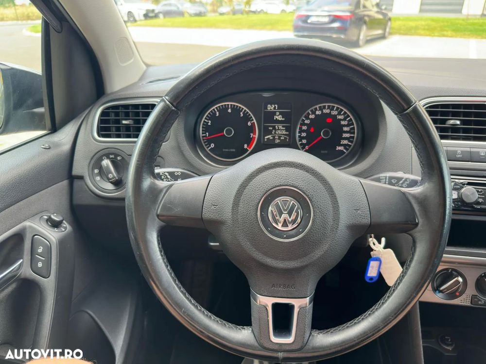 Volkswagen Polo 1.4 Comfortline - 10