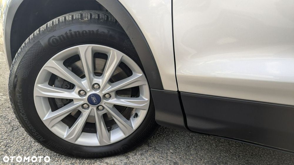 Ford Kuga 2.0 TDCi 2x4 Trend - 38