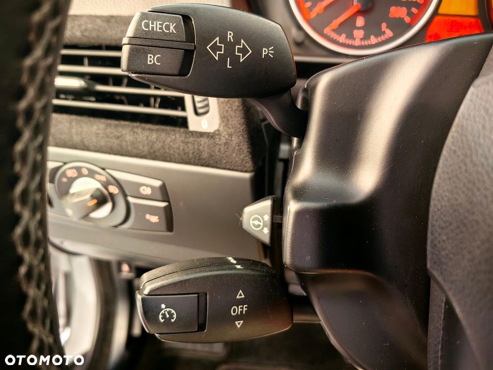 BMW Seria 5 525i Edition Exclusive - 13