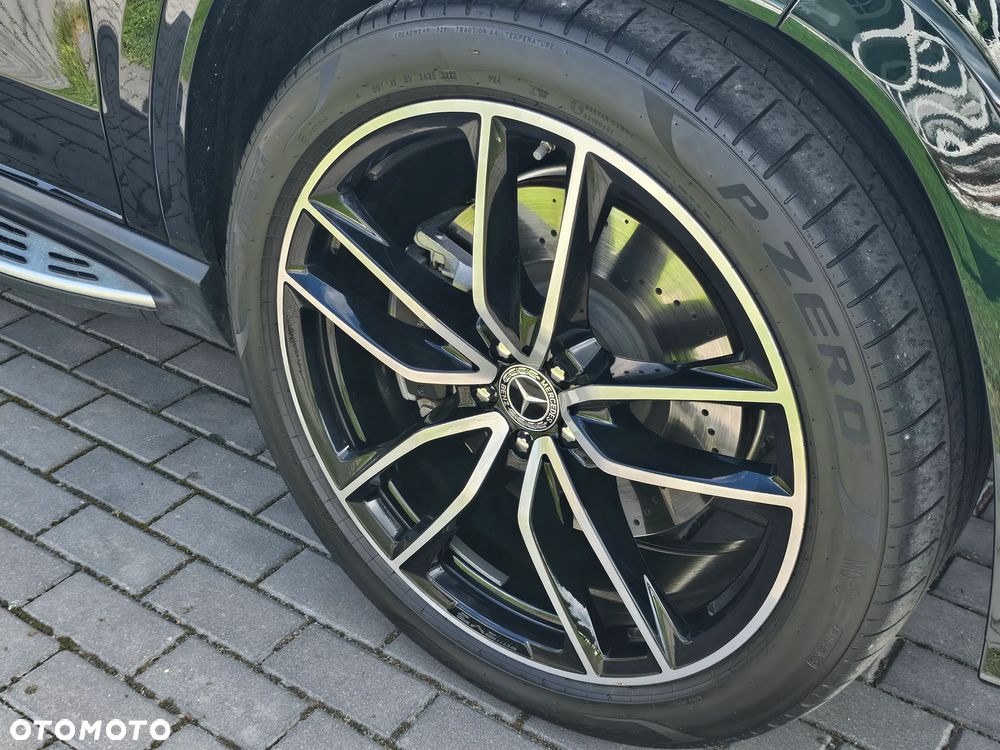 Mercedes-Benz GLS - 26