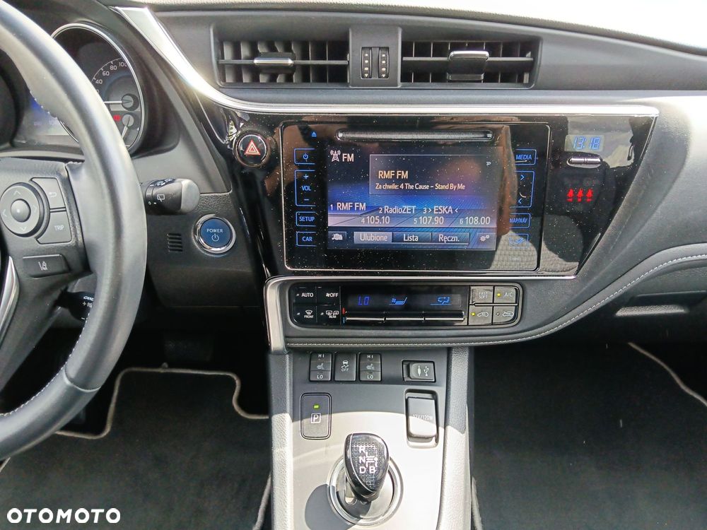 Toyota Auris - 13