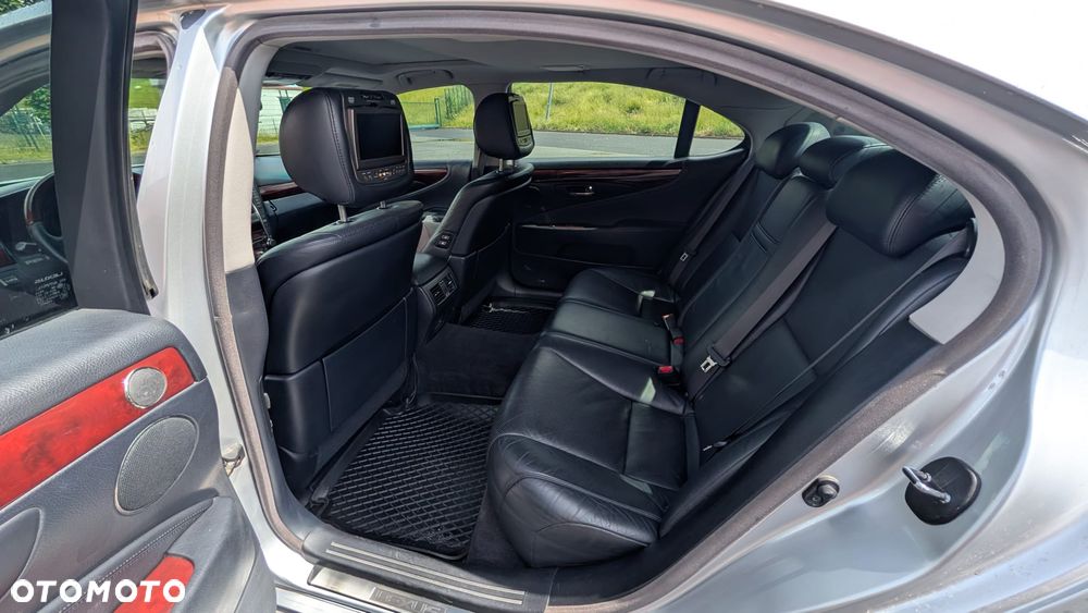 Lexus LS 460 Superior - 10