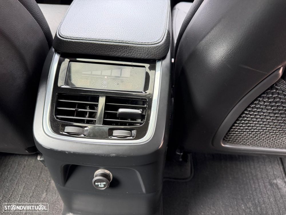 Volvo XC 90 2.0 T8 PHEV Inscription AWD - 28