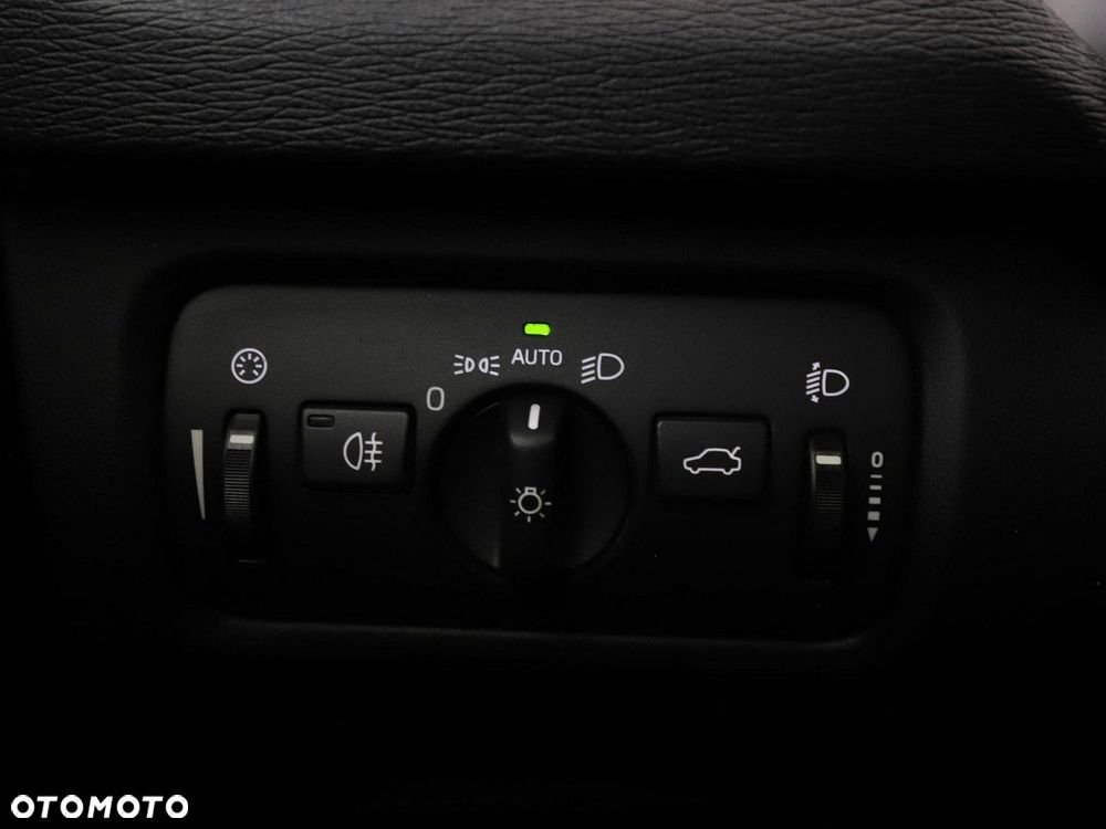 Volvo V40 Cross Country D2 - 31