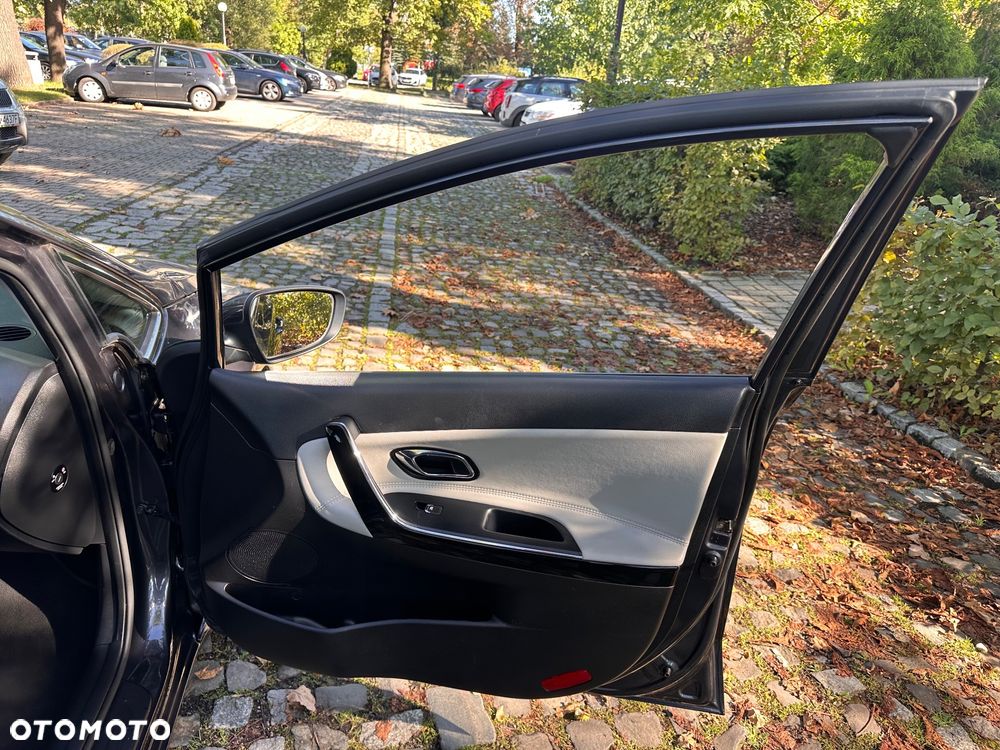 Kia Ceed - 24