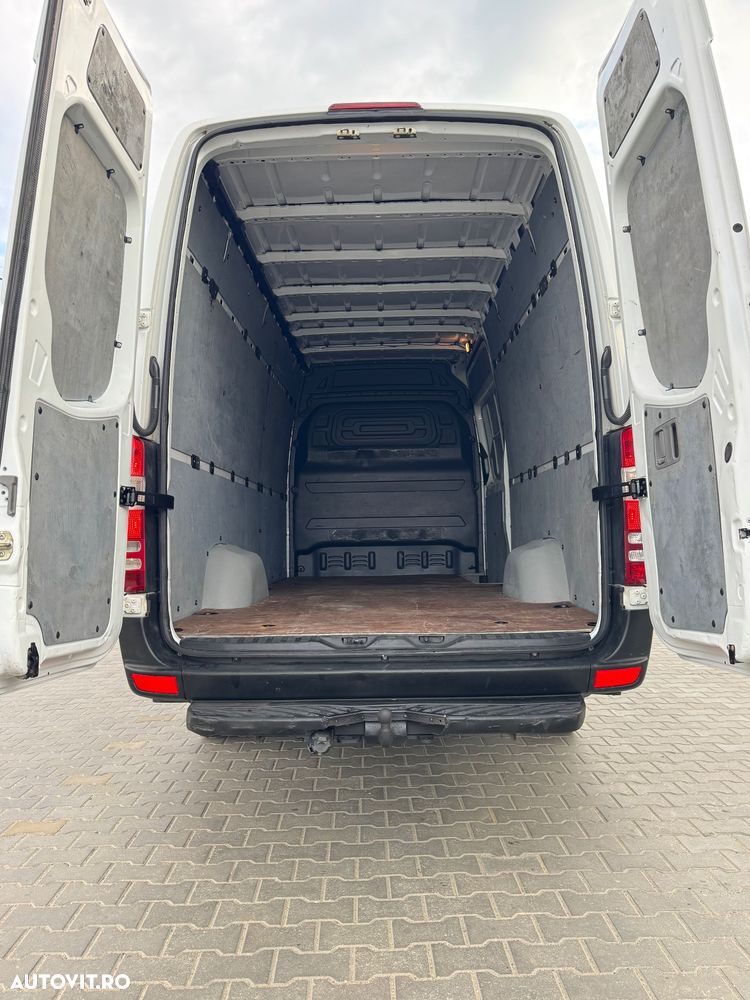 Mercedes-Benz Sprinter - 6