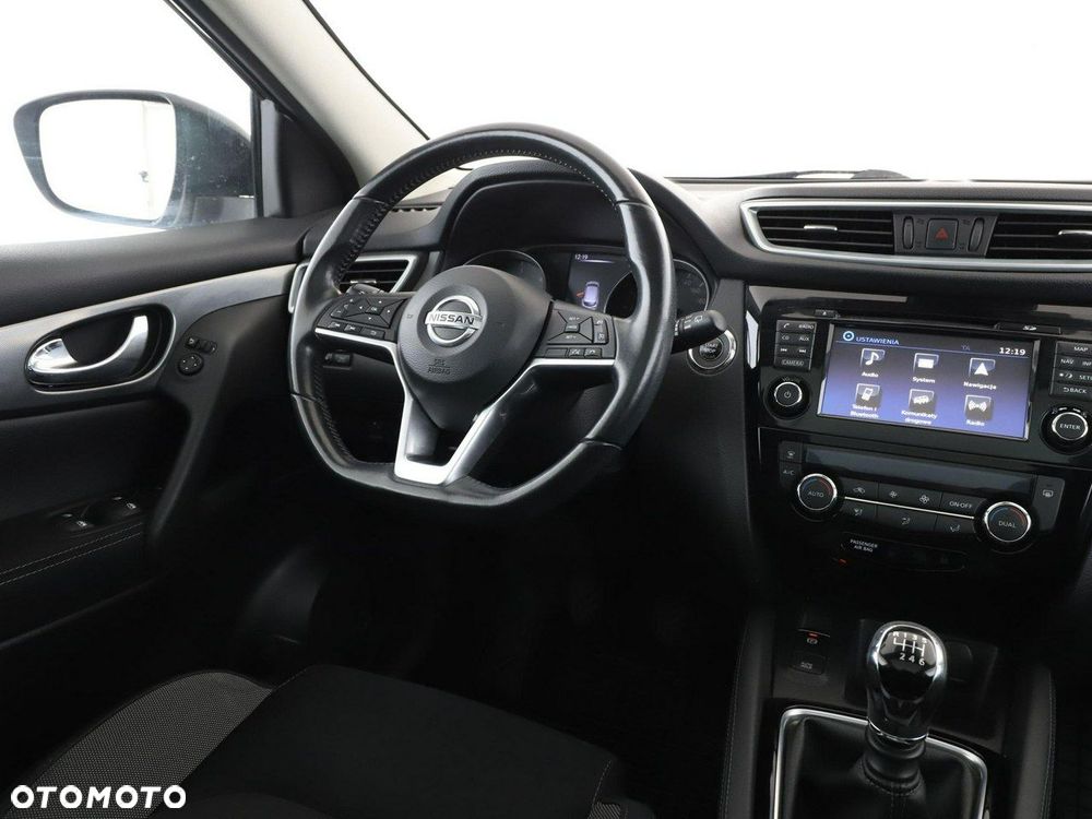 Nissan Qashqai 1.6 DCi N-Connecta - 17