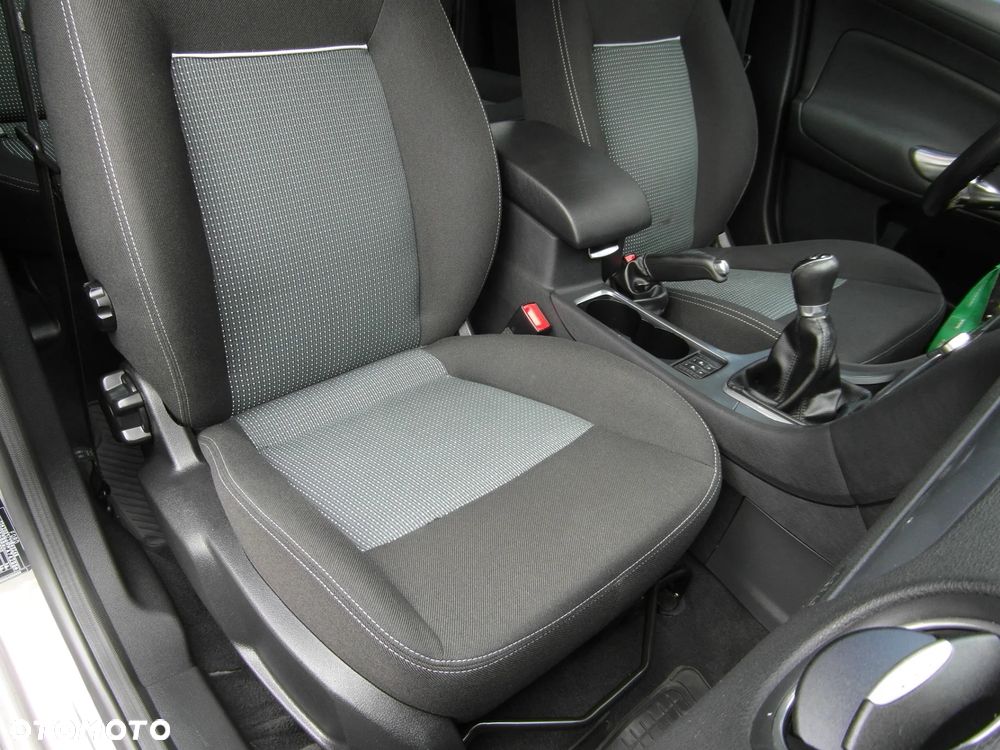 Ford Mondeo 2.0 Trend - 20