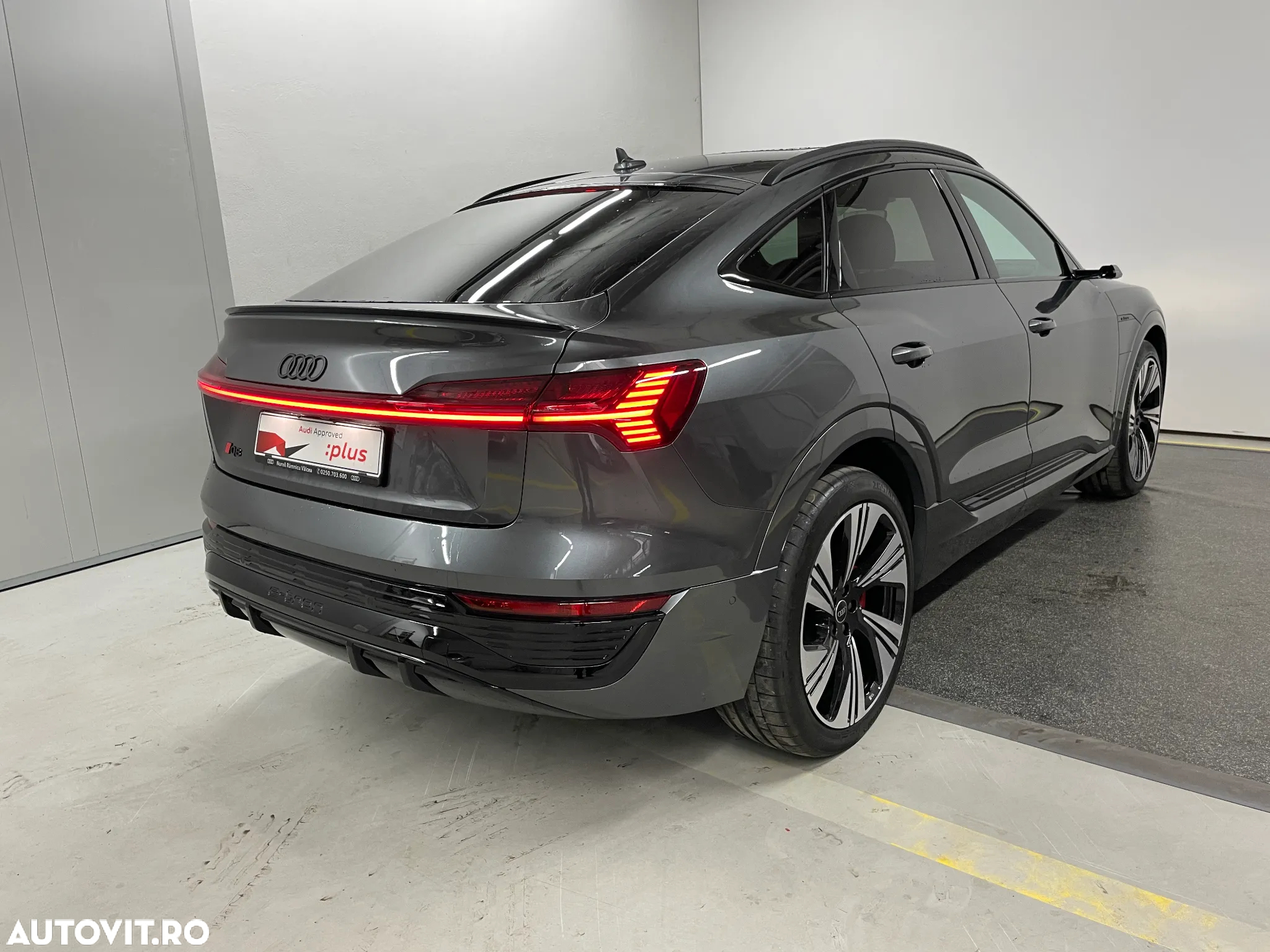 Audi Q8 - 5