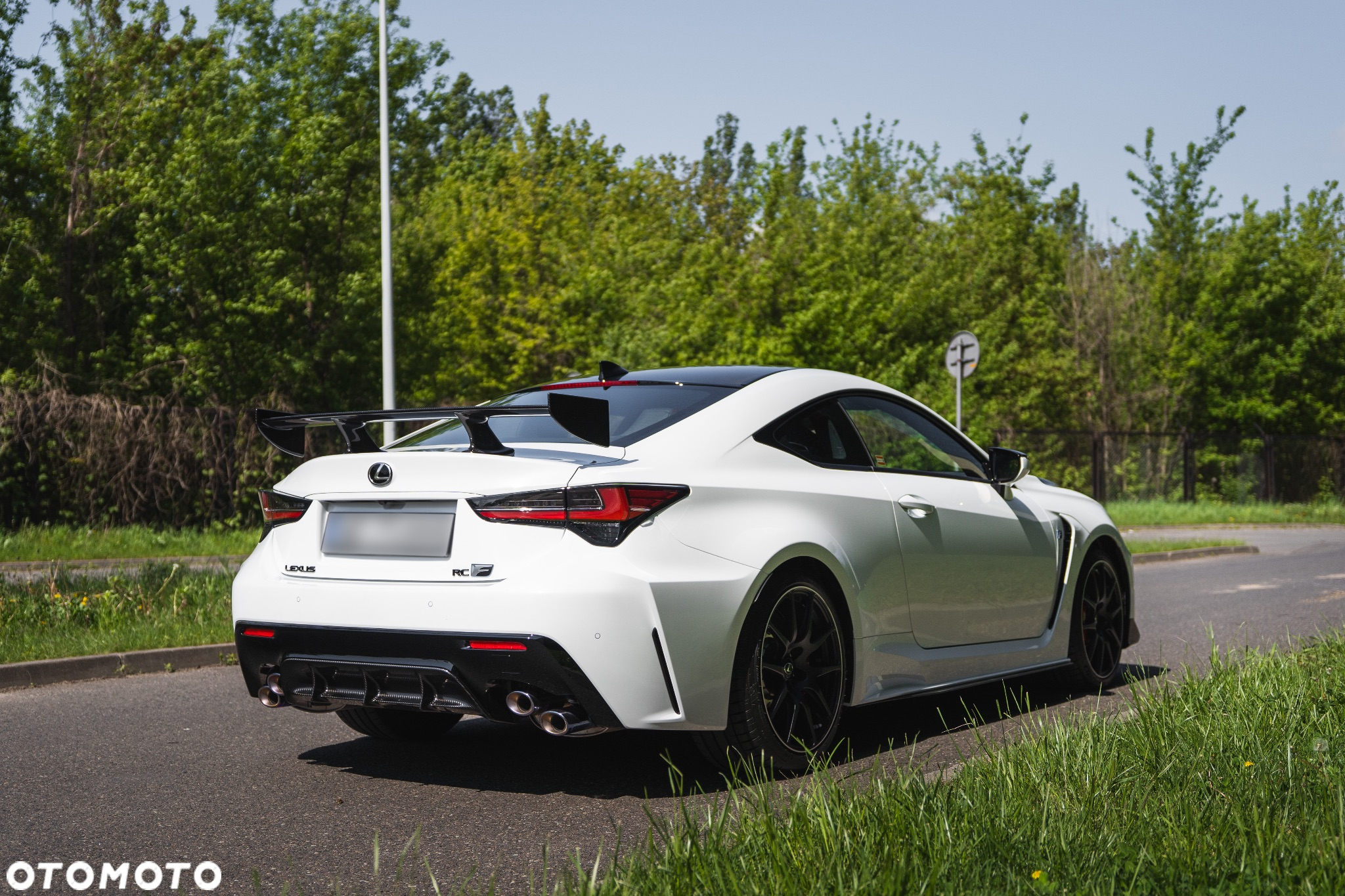 Lexus RC - 7