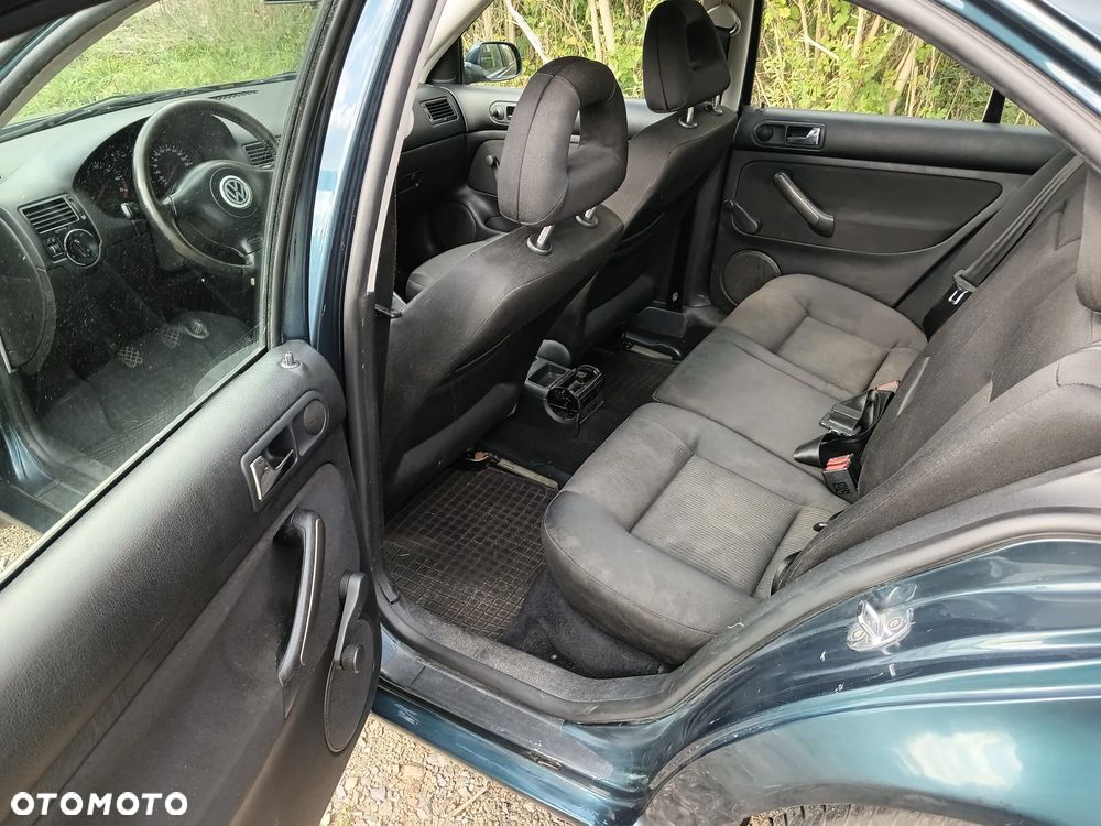 Volkswagen Bora 1.6 - 12