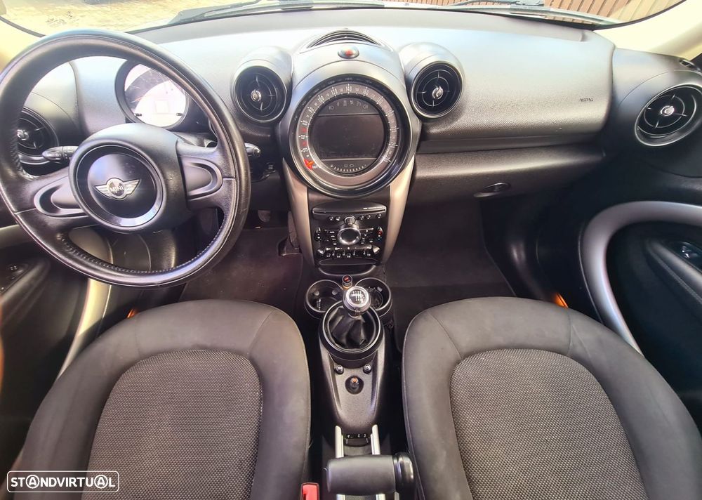 MINI 5 Portas One D - 11