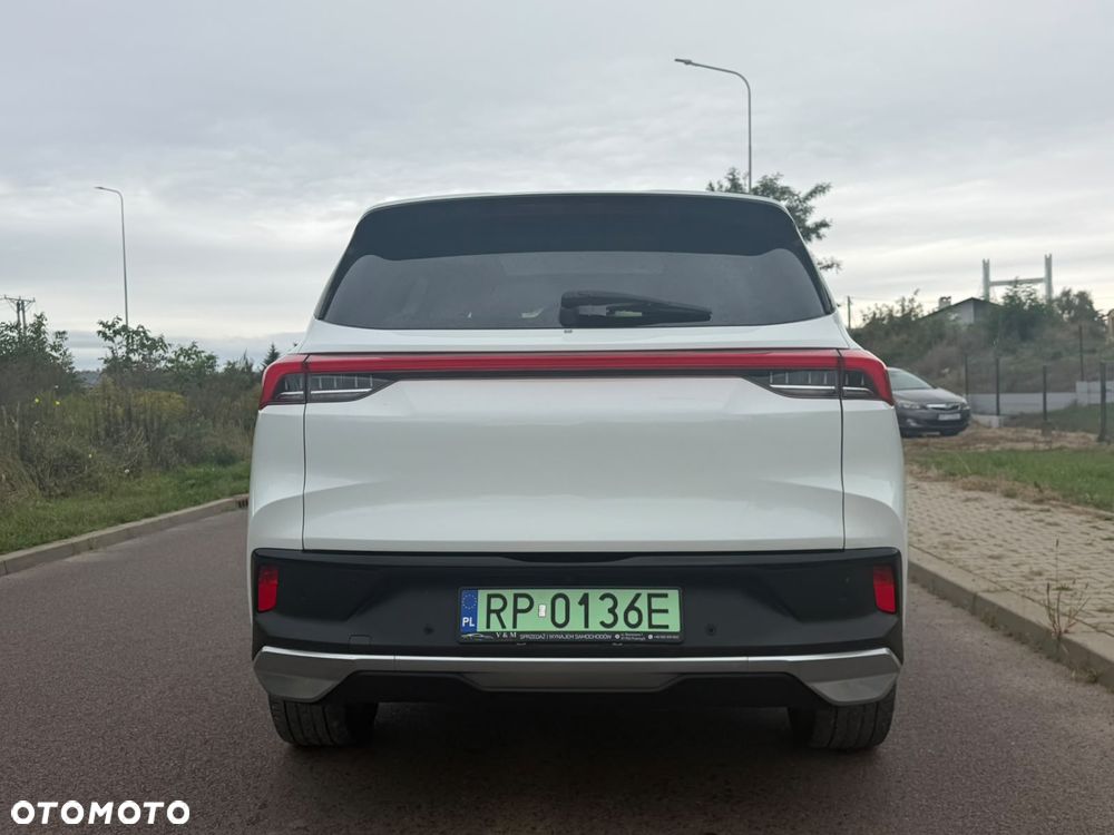 Maxus Euniq 6 - 6