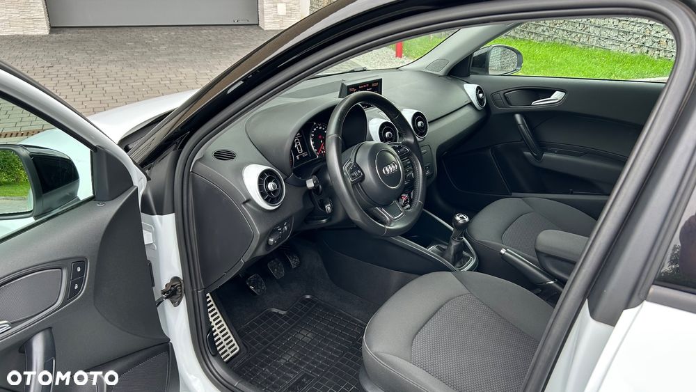 Audi A1 Sportback 1.2 TFSI S line Sportpaket - 20