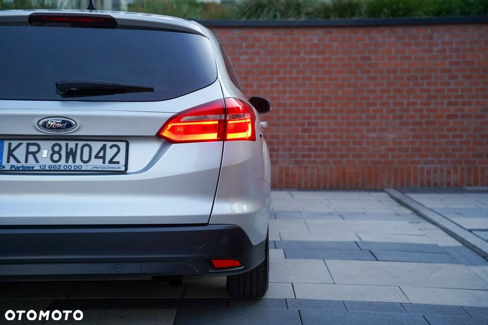 Ford Focus 1.6 Trend - 37