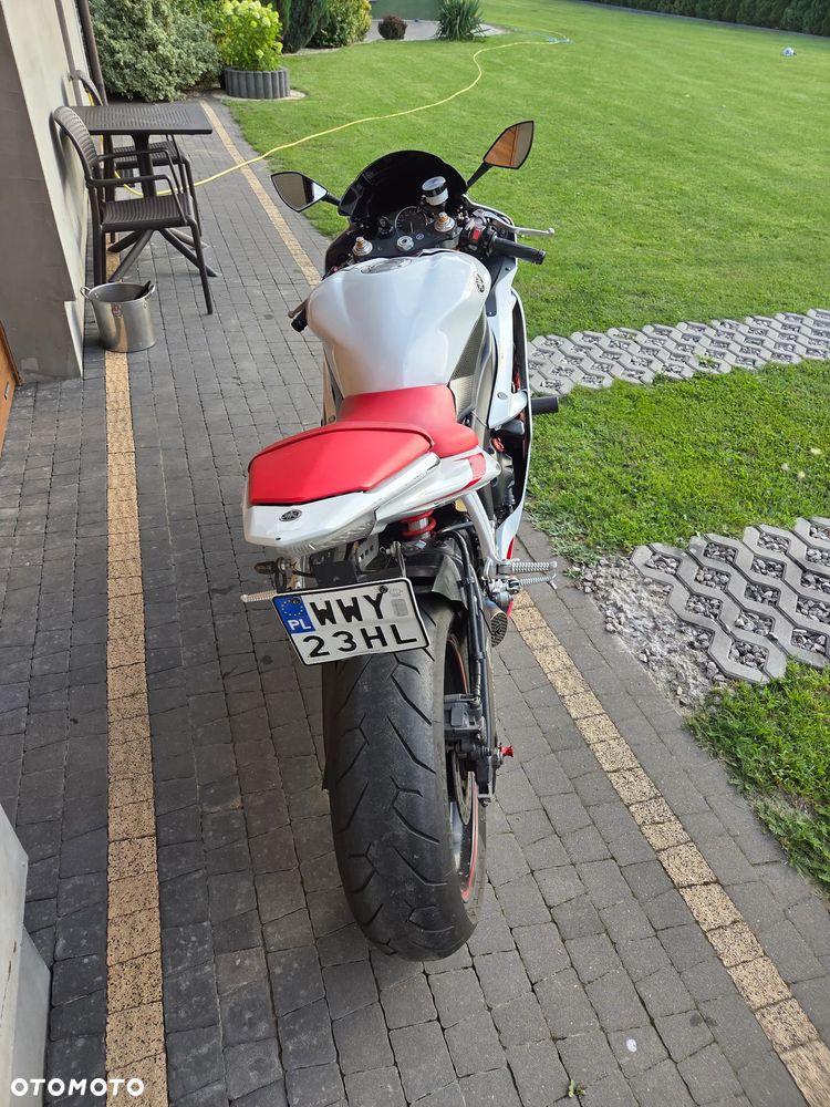 Yamaha R6 - 5