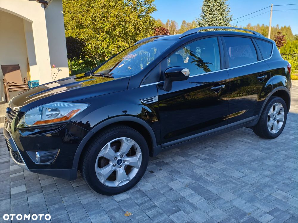Ford Kuga 2.0 TDCi 2x4 Titanium - 2