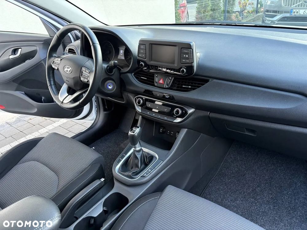 Hyundai i30 1.4 Select - 10