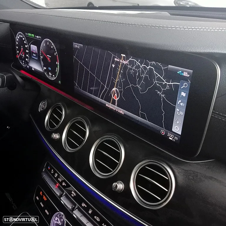 Mercedes-Benz E 300 de AMG Line - 19