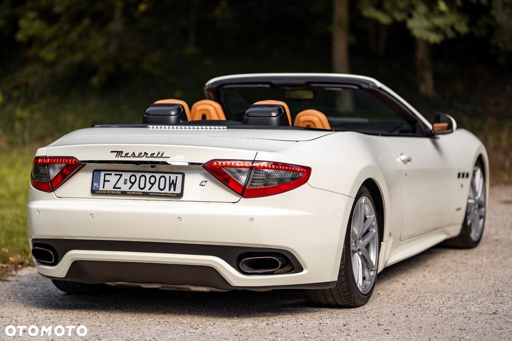 Maserati GranCabrio Sport - 3