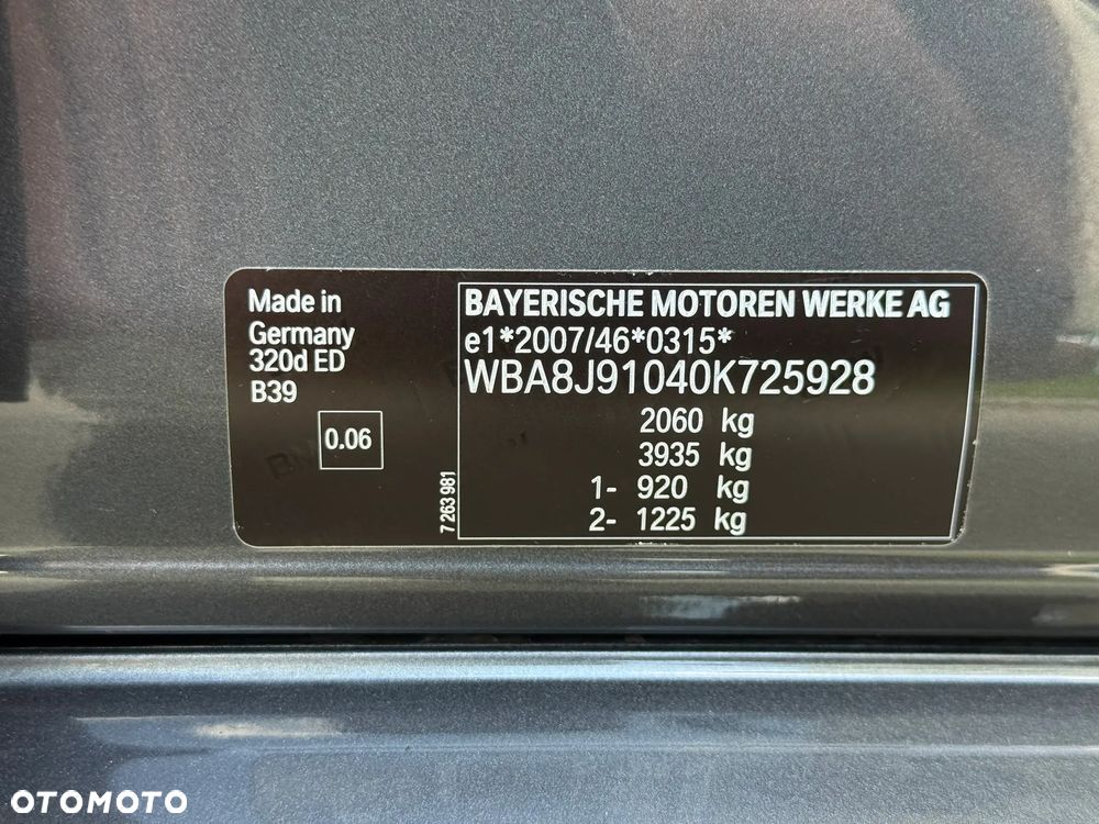 BMW Seria 3 320d Sport Line - 18