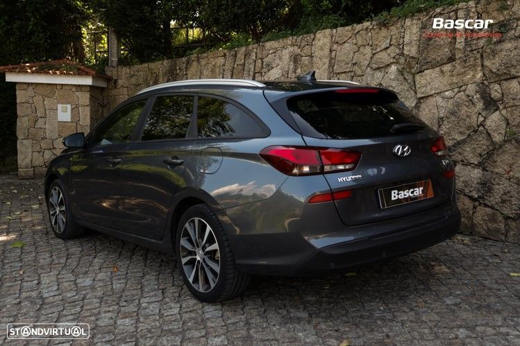 Hyundai i30 SW 1.6 CRDi Style+Navi - 9