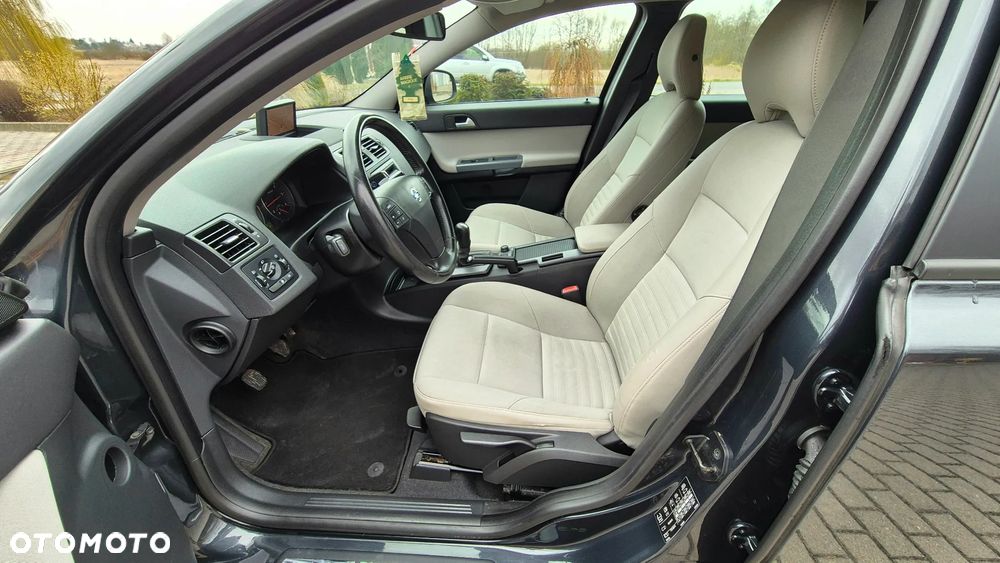 Volvo V50 1.6D Momentum - 6