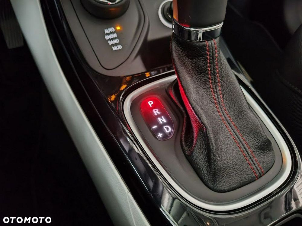 Jeep Compass 1.4 TMair Limited 4WD S&S - 32