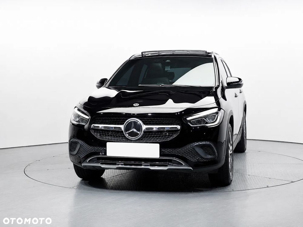 Mercedes-Benz GLA 250 4-Matic AMG Line - 3
