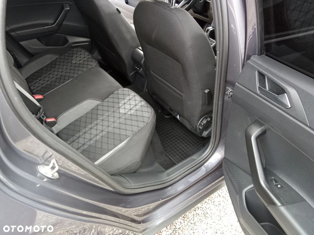 Volkswagen Polo 1.0 TSI R-Line DSG - 17
