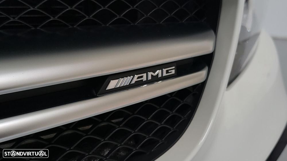 Mercedes-Benz A 45 AMG 4Matic Speedshift 7G-DCT - 30