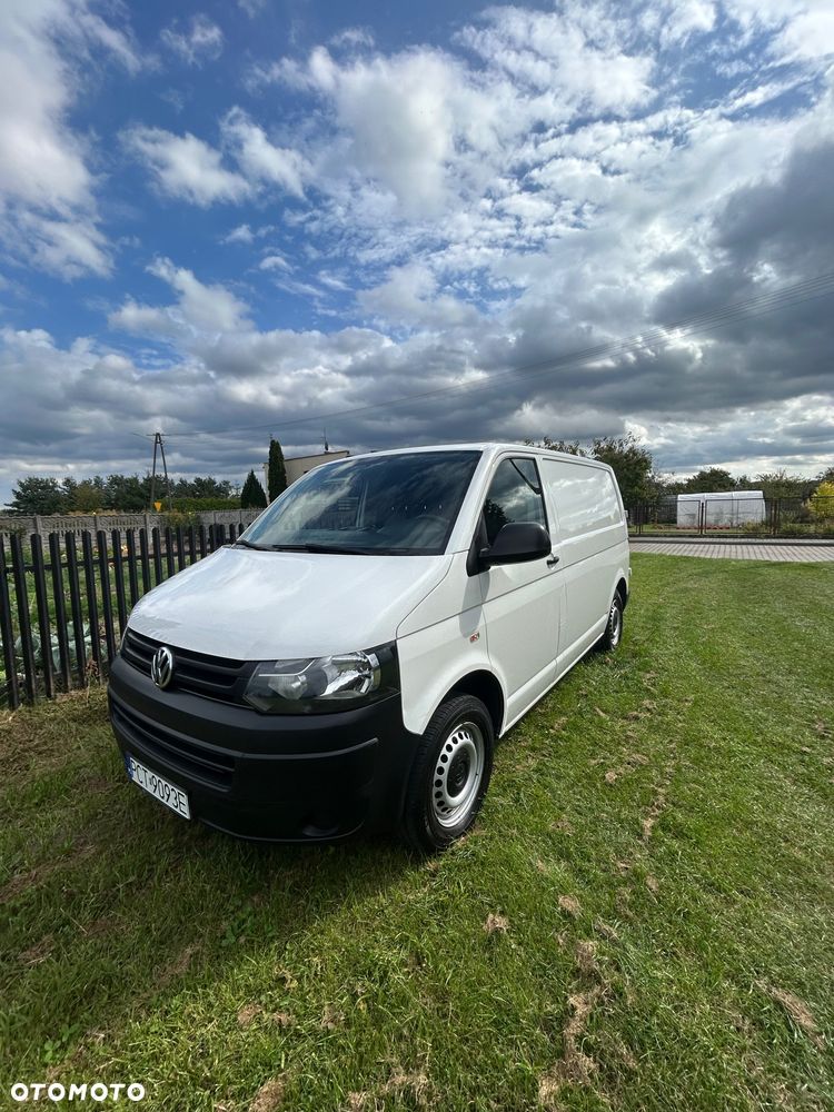 Volkswagen Transporter - 1