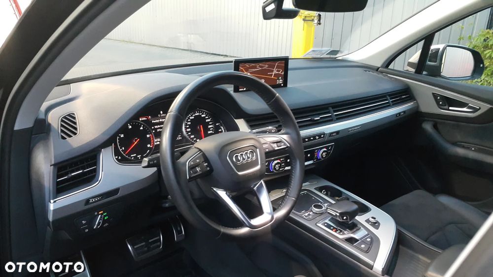 Audi Q7 - 12
